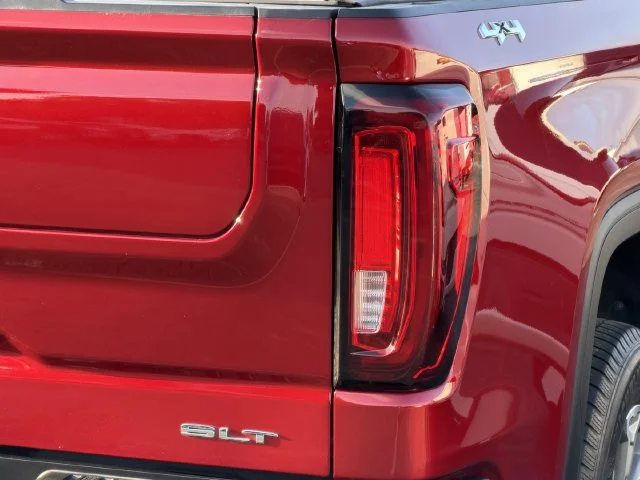 2024 GMC Sierra 1500 SLT - Photo 12