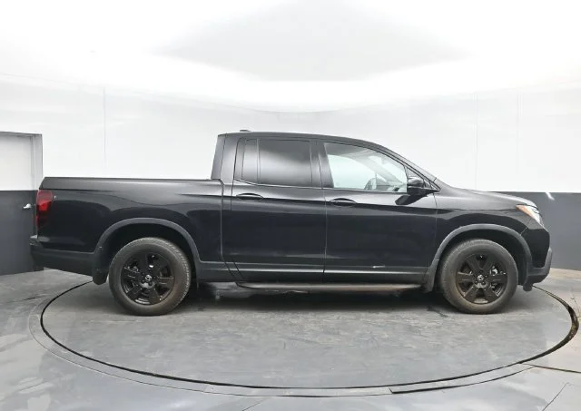 2020 Honda Ridgeline Black Edition - Photo 11