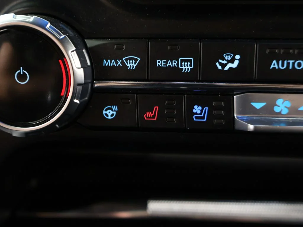 Used 2023 Agate Black Metallic Ford Lariat image 55