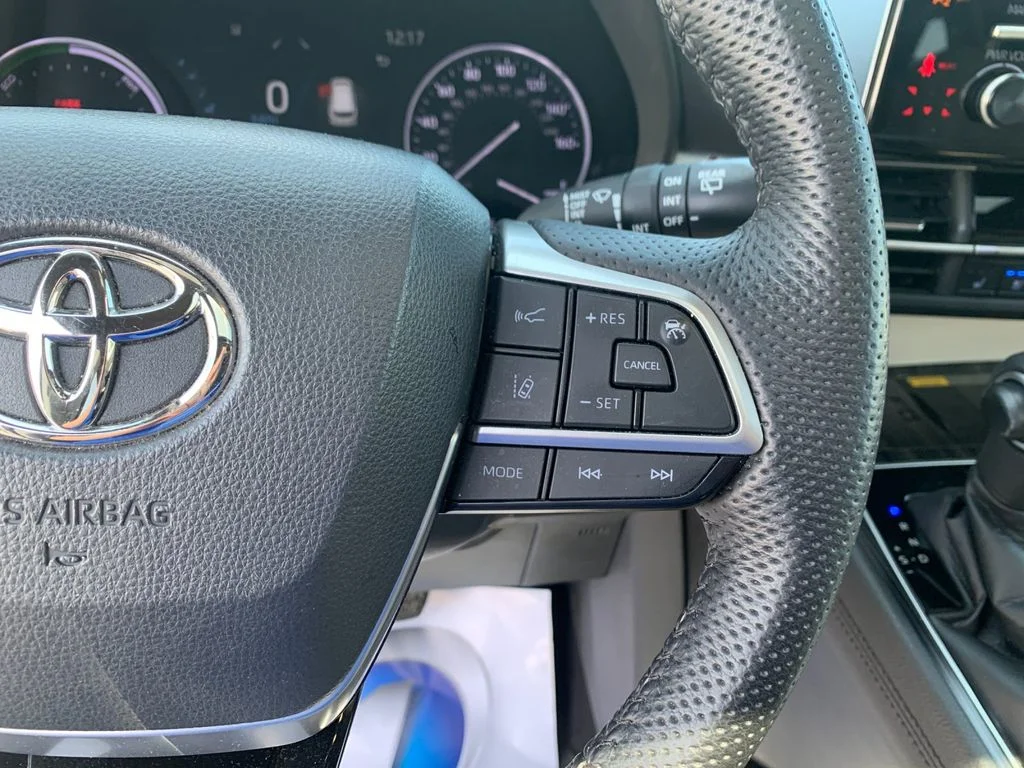 Used 2021 White Toyota Limited image 28
