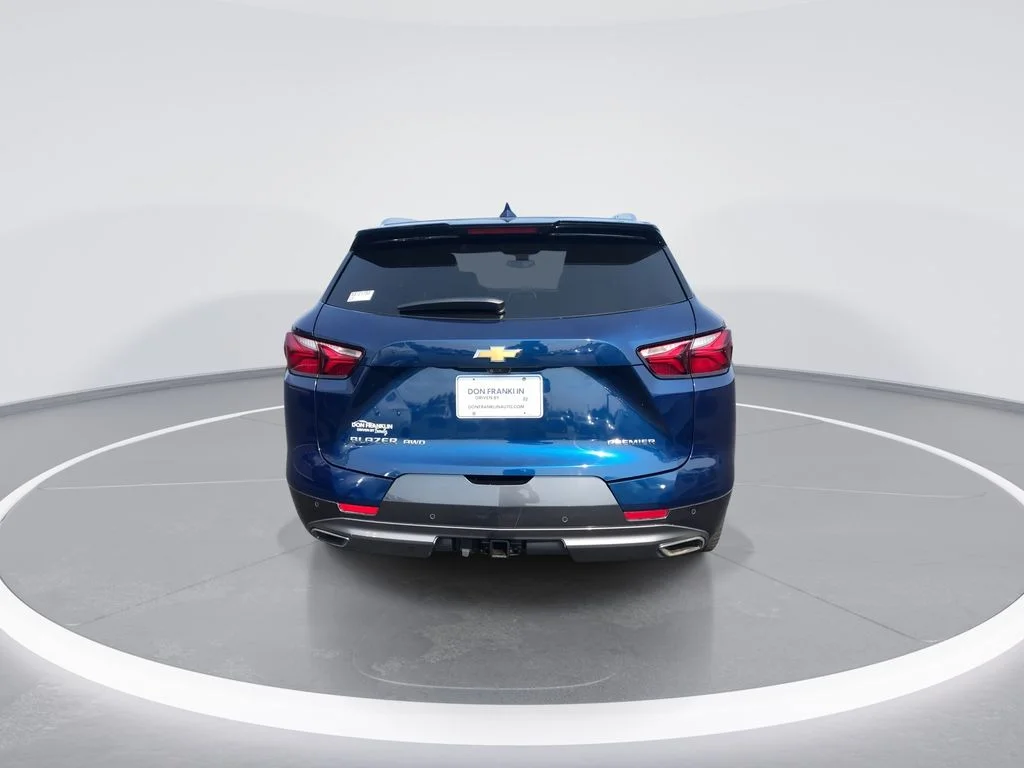 Used 2022 Blue Chevrolet Premier image 7