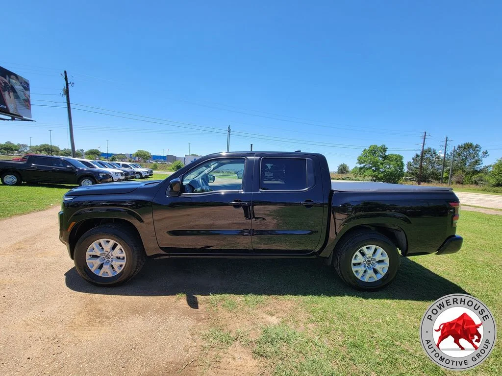 Used 2023 Black Nissan SV image 2