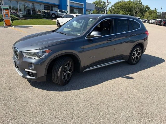 Used 2017 Gray BMW xDrive28i image 1