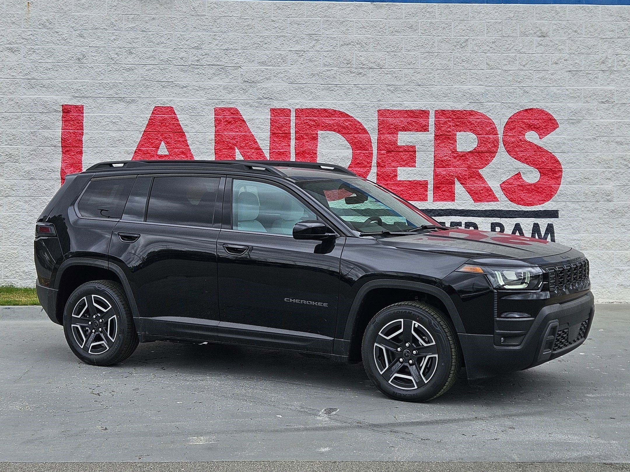 2026 Jeep Cherokee Laredo HEV 4X4's photo