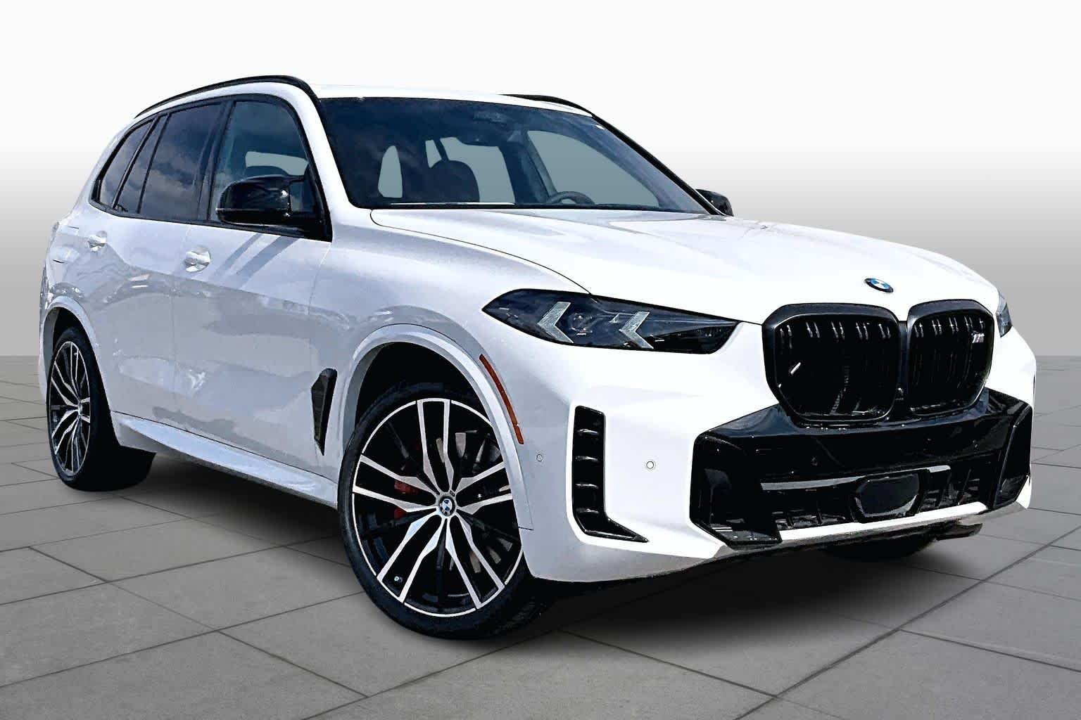 New 2026 Alpine White BMW M60i image 2