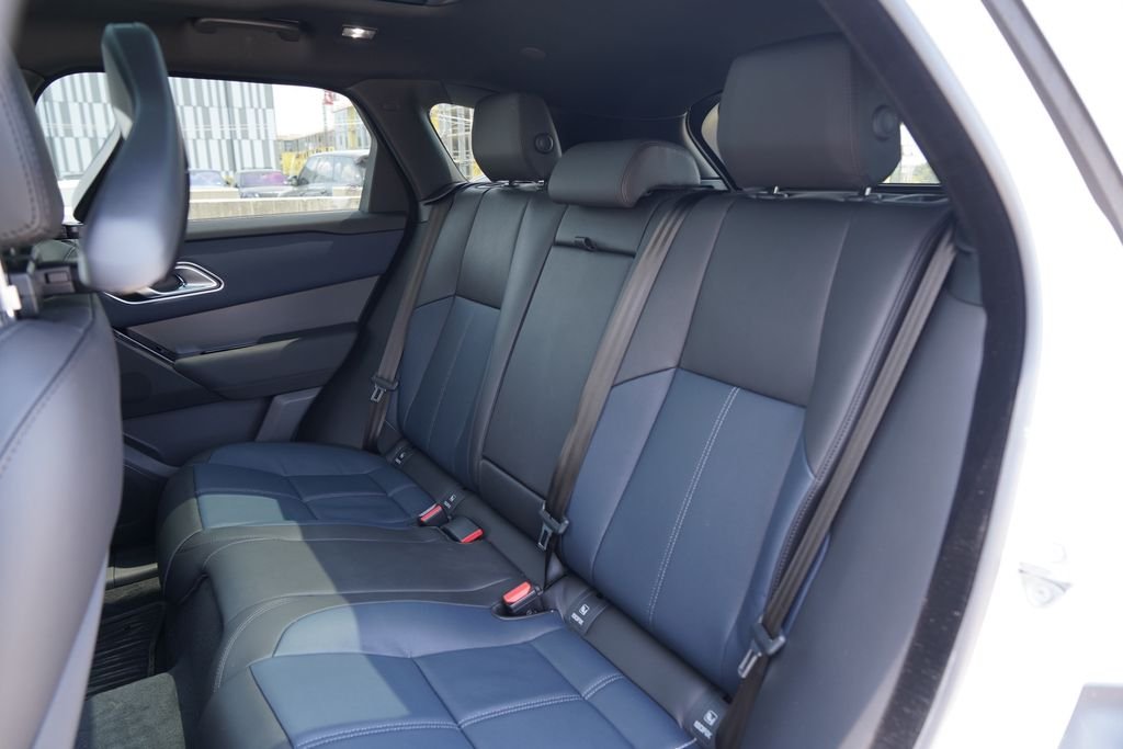 New 2026 Fuji White Land Rover S image 23