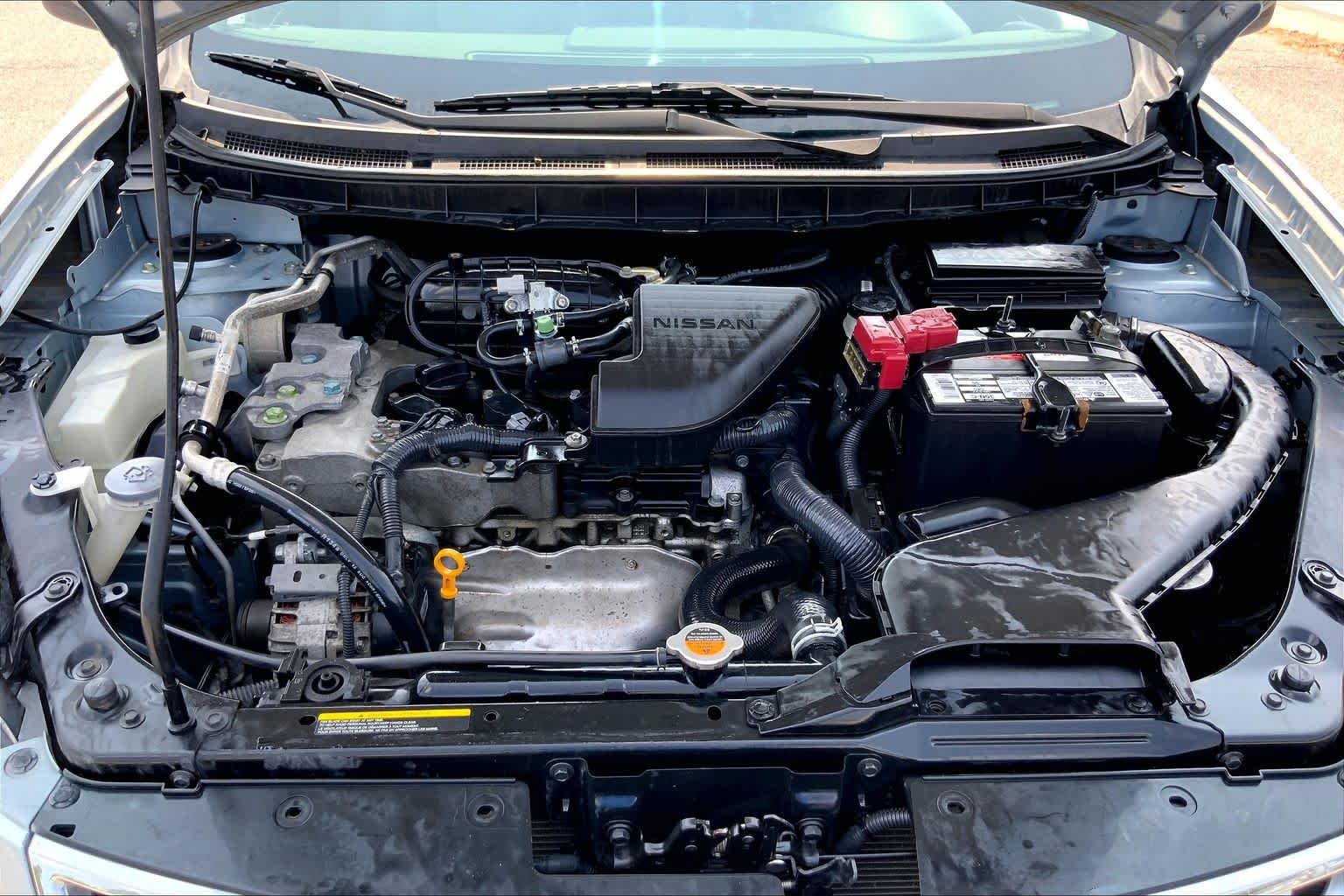Used 2014 Frosted Steel Nissan S image 31