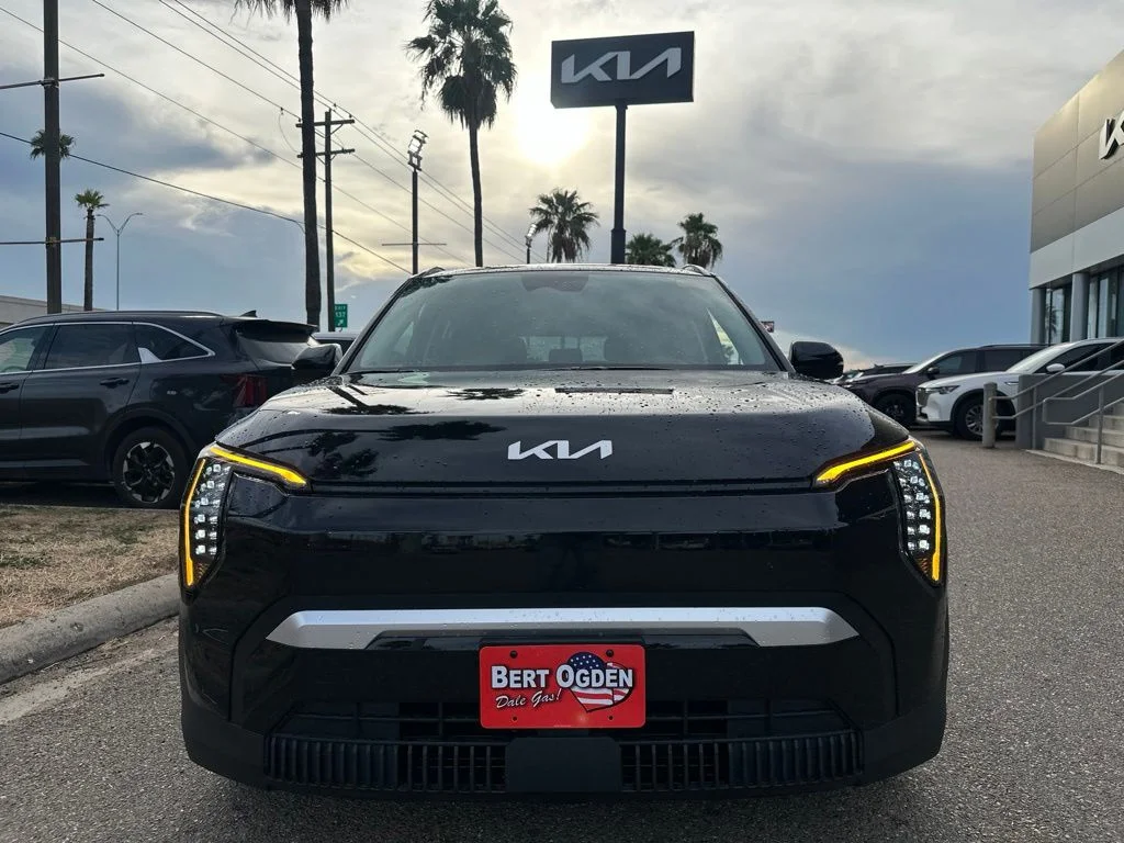 New 2027 Blue Kia  image 2