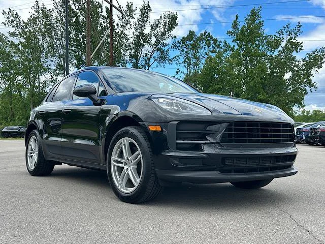 2020 Porsche Macan -'s photo