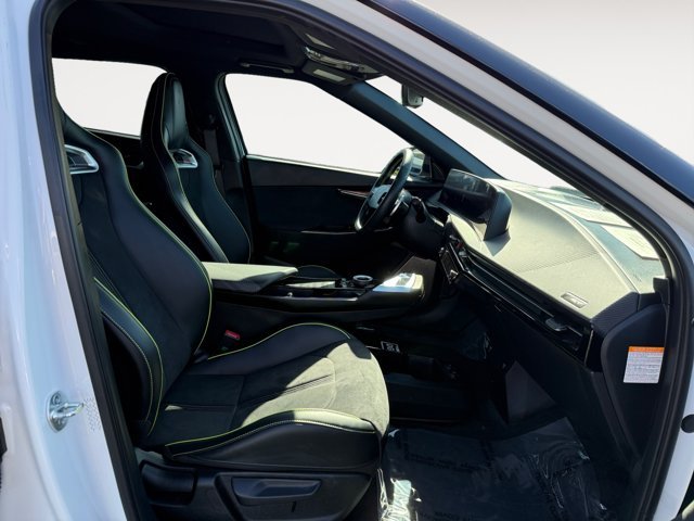 Used 2024 Snow White Pearl Kia GT image 19
