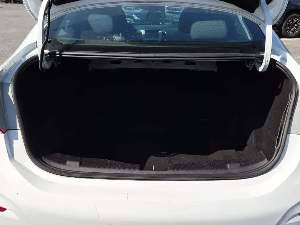 Used 2017 Summit White Chevrolet LS image 11