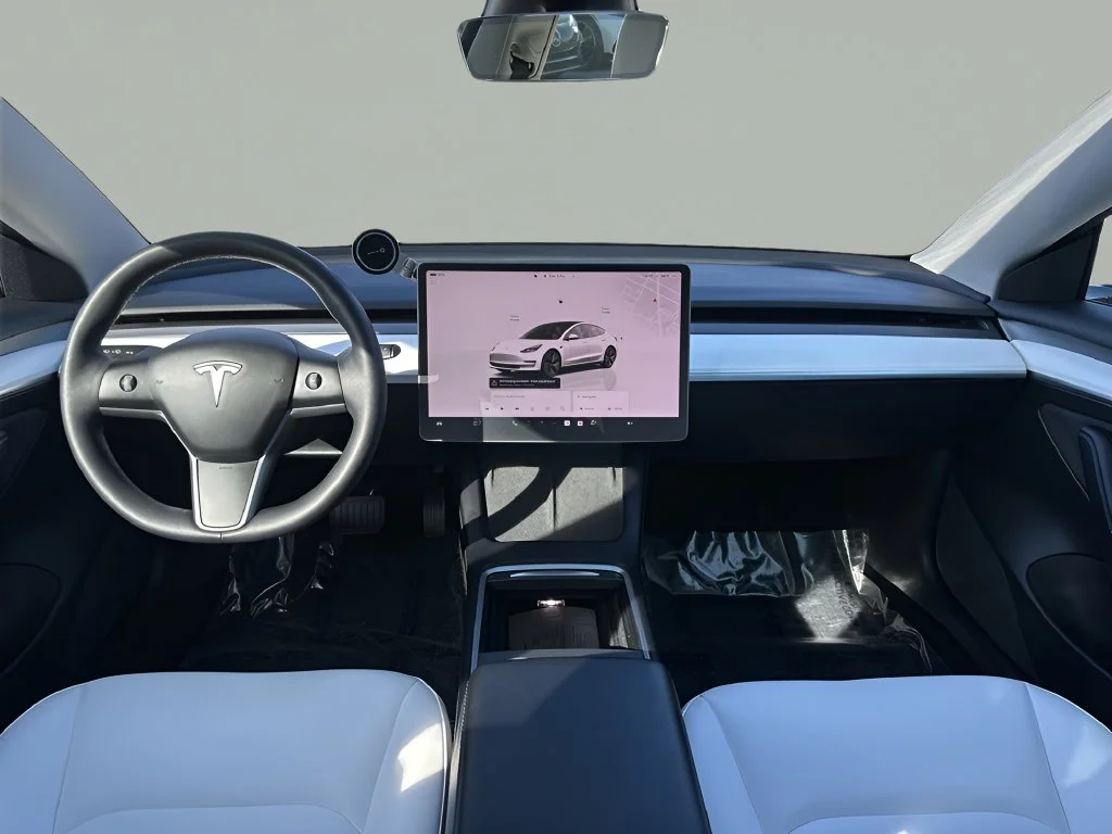 Used 2022 White Tesla Base image 14