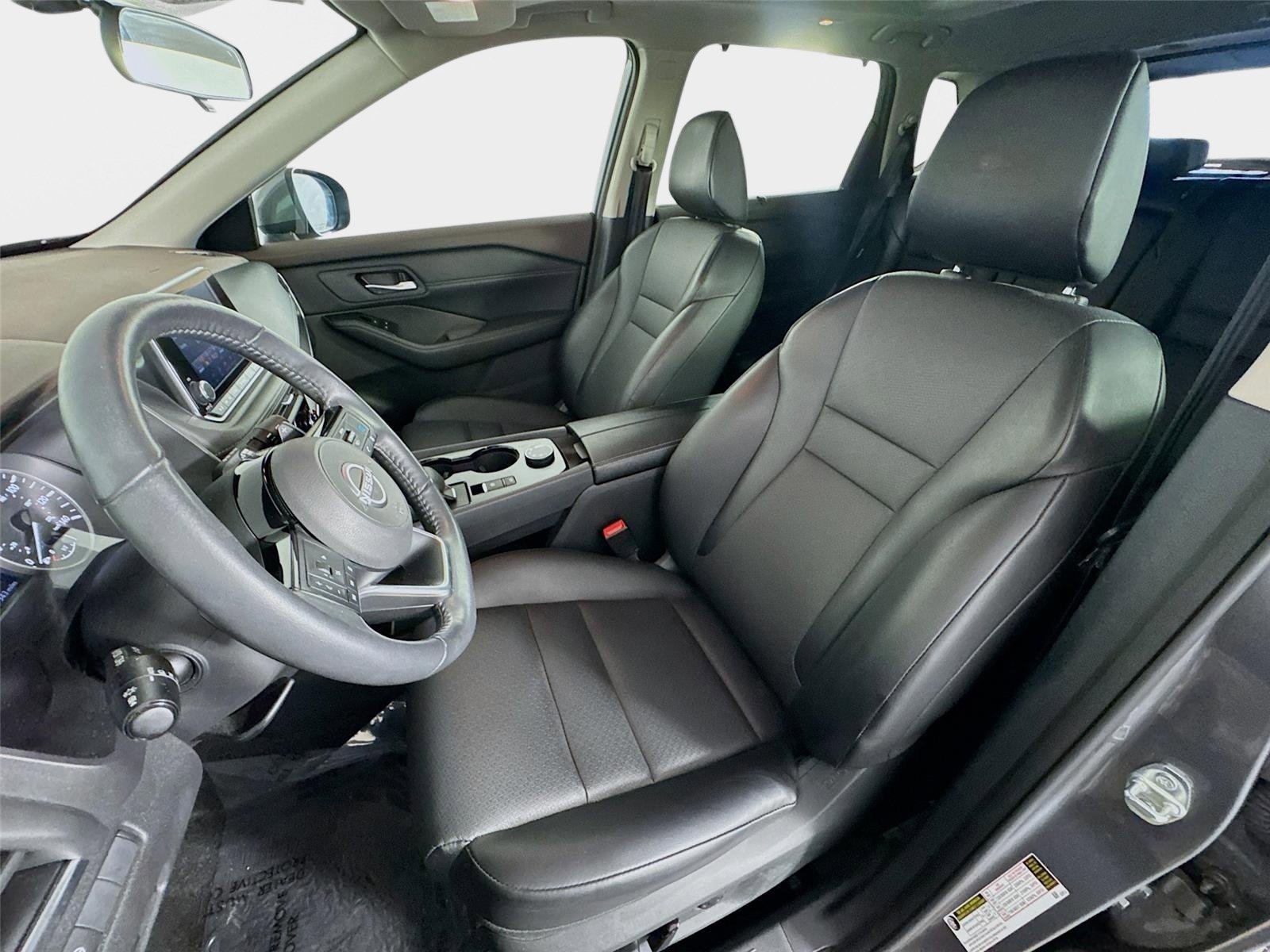 Used 2023 Gun Metallic Nissan SV image 11