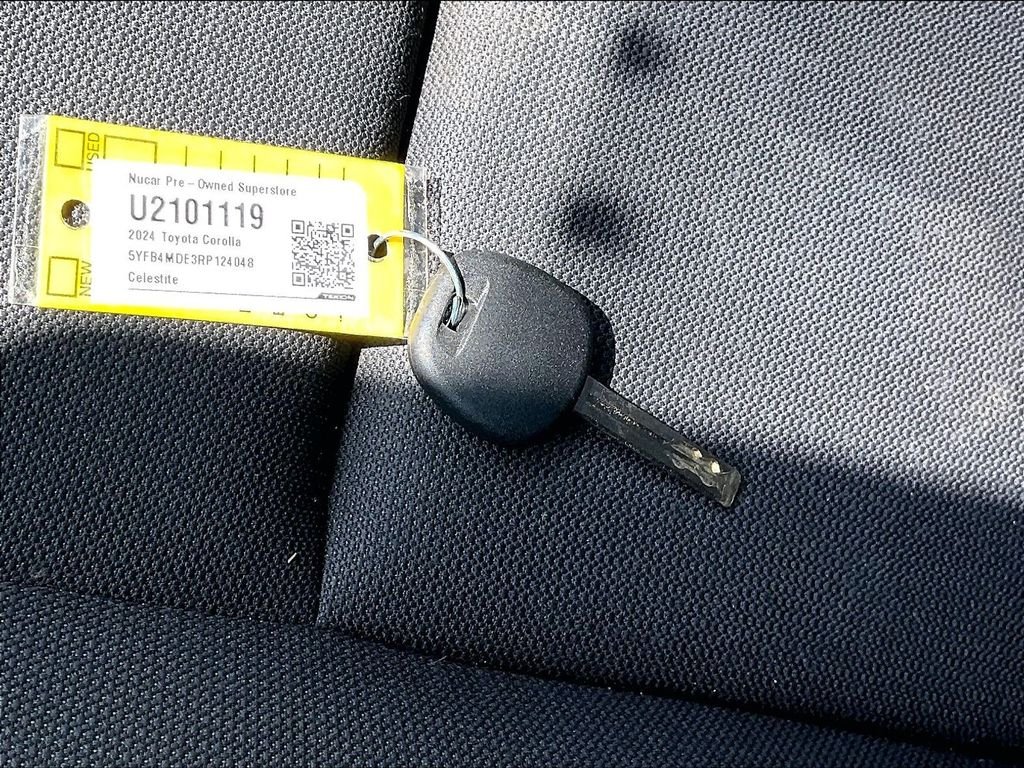 Used 2024 Celestite Toyota LE image 28