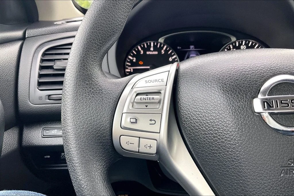 Used 2016 Gray Nissan 2.5 S image 18
