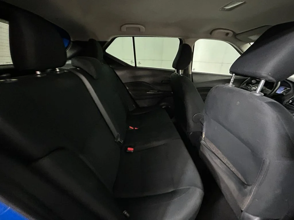 Used 2024 Blue Nissan S image 17
