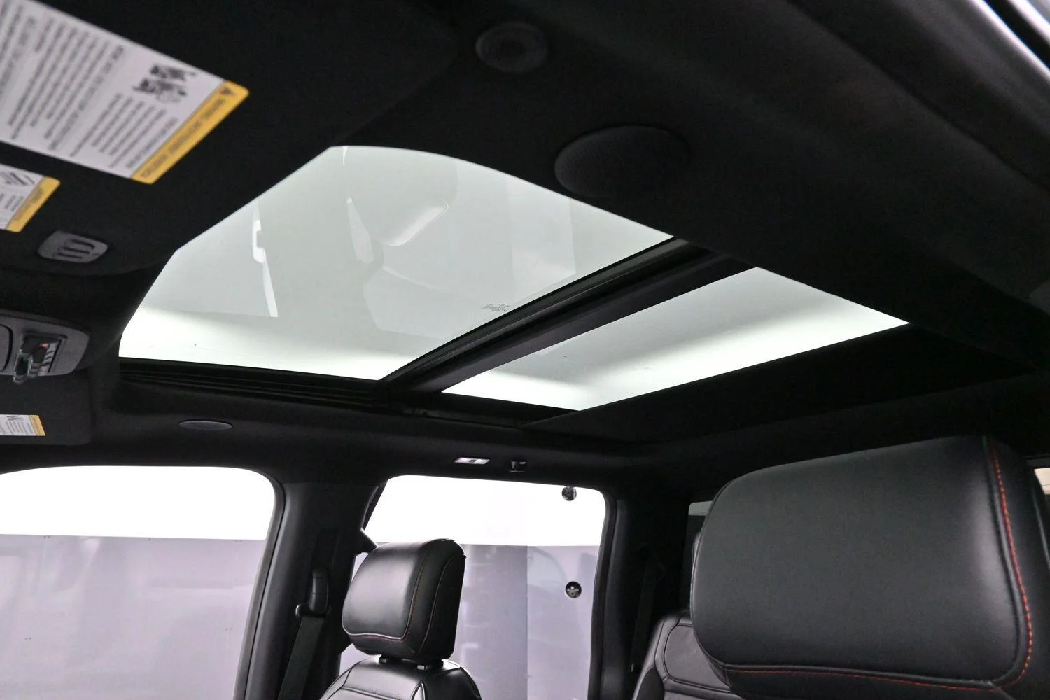 Used 2024 Avalanche Gray Ford Raptor image 32