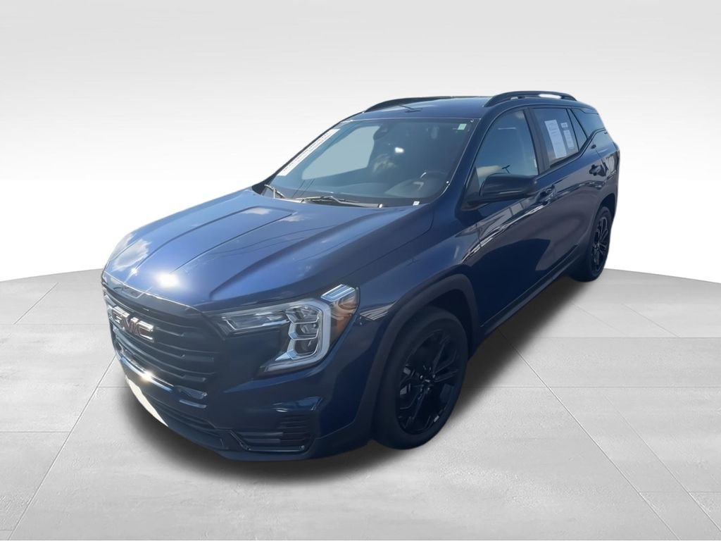 Used 2022 Blue GMC SLE image 7