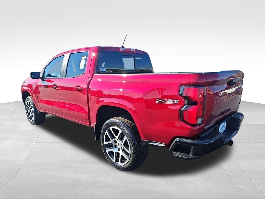 Used 2023 Red Chevrolet Z71 image 3