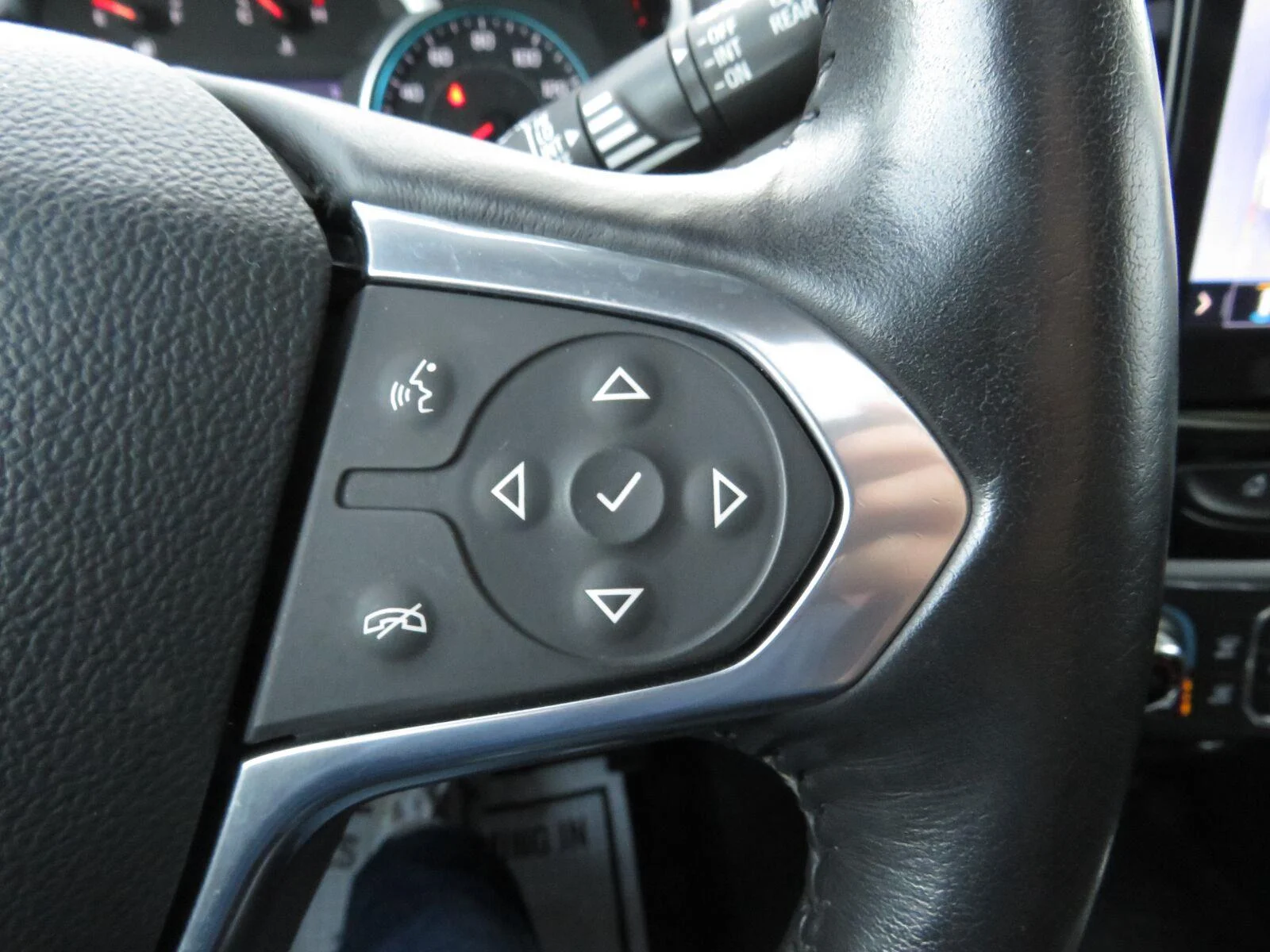 Used 2021 BLACK CHERRY METALLIC Chevrolet LT Leather image 34