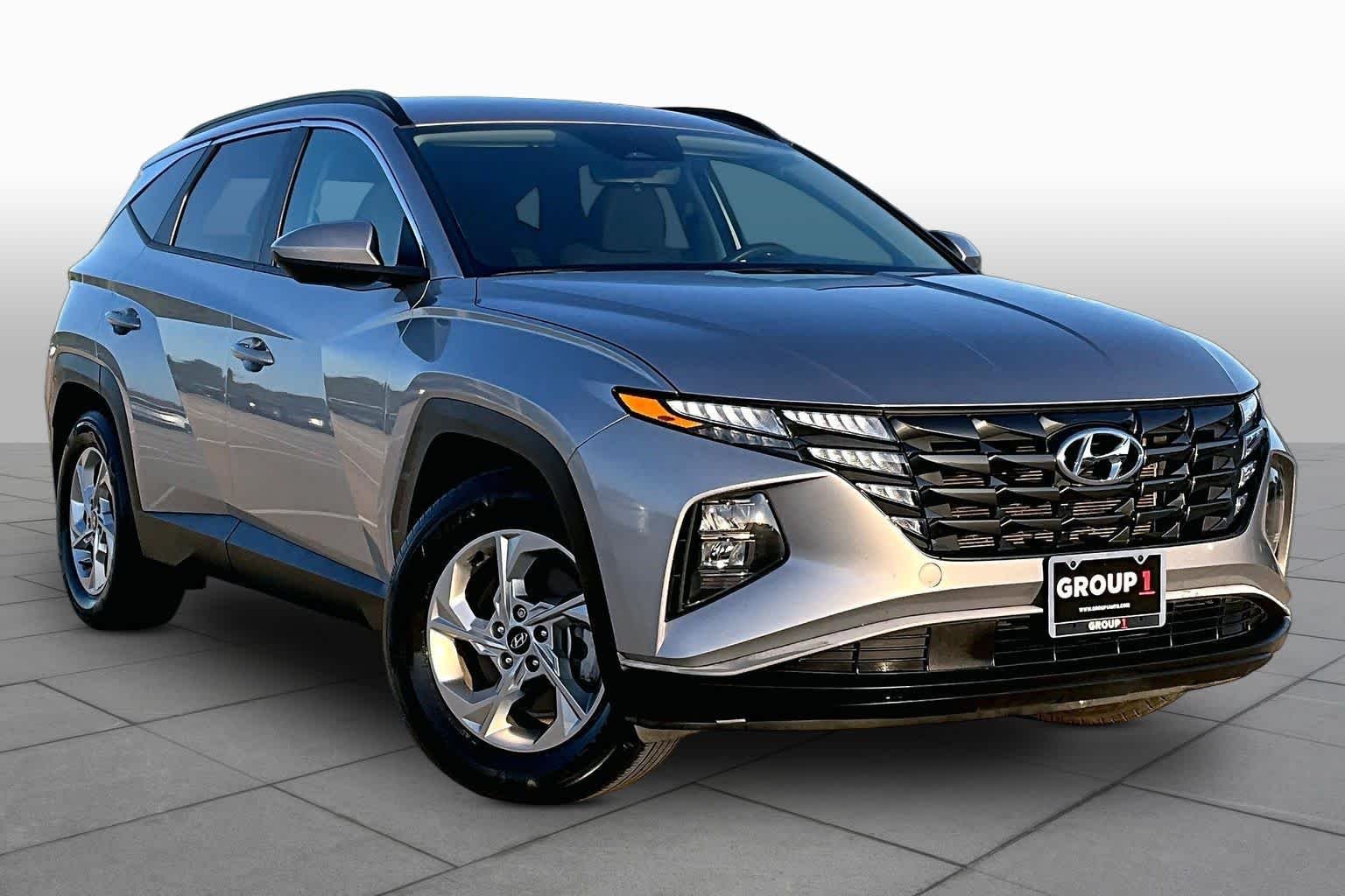 Used 2024 Shimmering Silver Hyundai SEL image 3