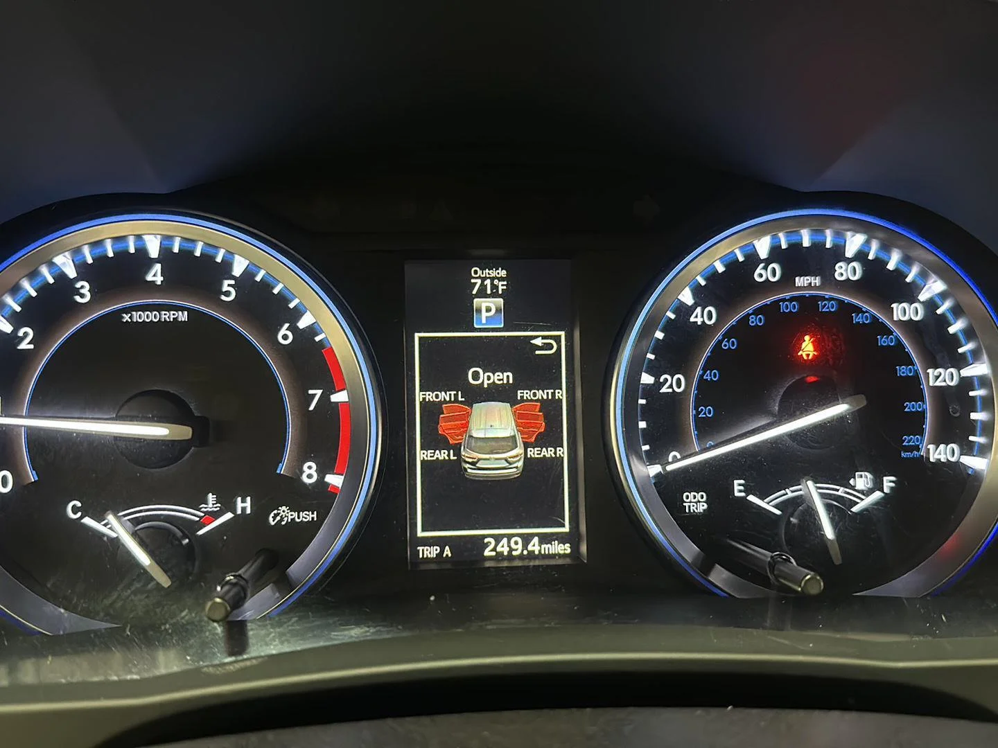 Used 2015 ALUMINA JADE METALLIC TOYOTA XLE image 19