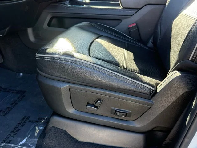 Used 2022 White Ram Limited image 29