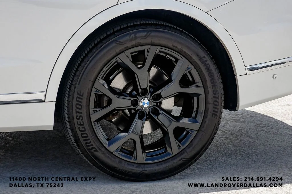 Used 2023 Mineral White Metallic BMW xDrive40i image 62