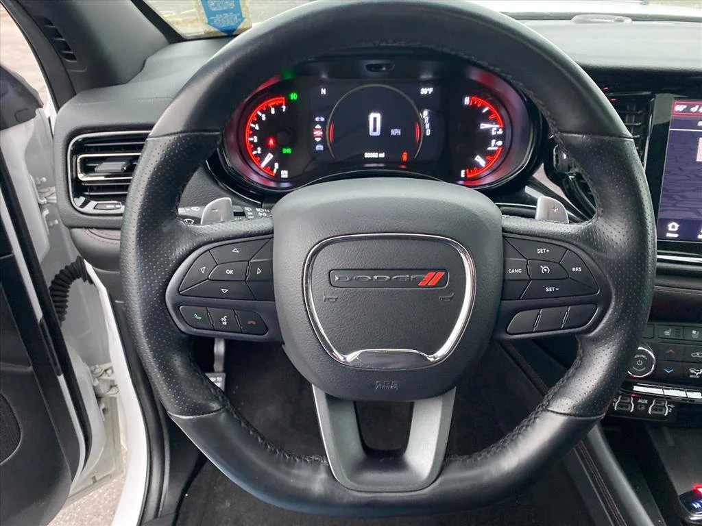 Used 2022 White Knuckle Clearcoat Dodge R/T image 10