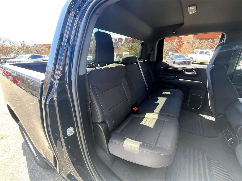 Used 2025 Black Chevrolet LT image 14