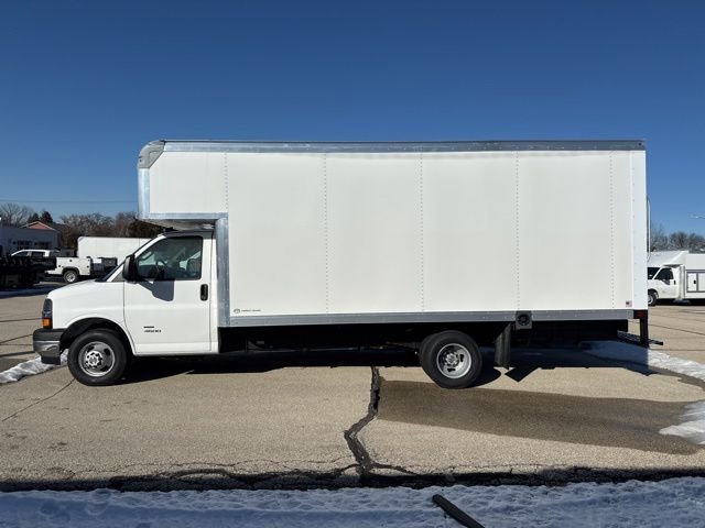 New 2025 Summit White Chevrolet 2WT image 2