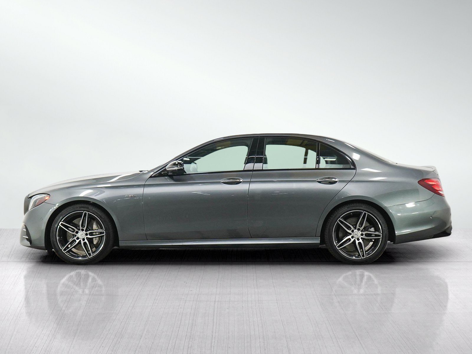 Used 2019 Mercedes-Benz E-Class AMG E53 with VIN WDDZF6BB7KA489264 for sale in Minneapolis, Minnesota