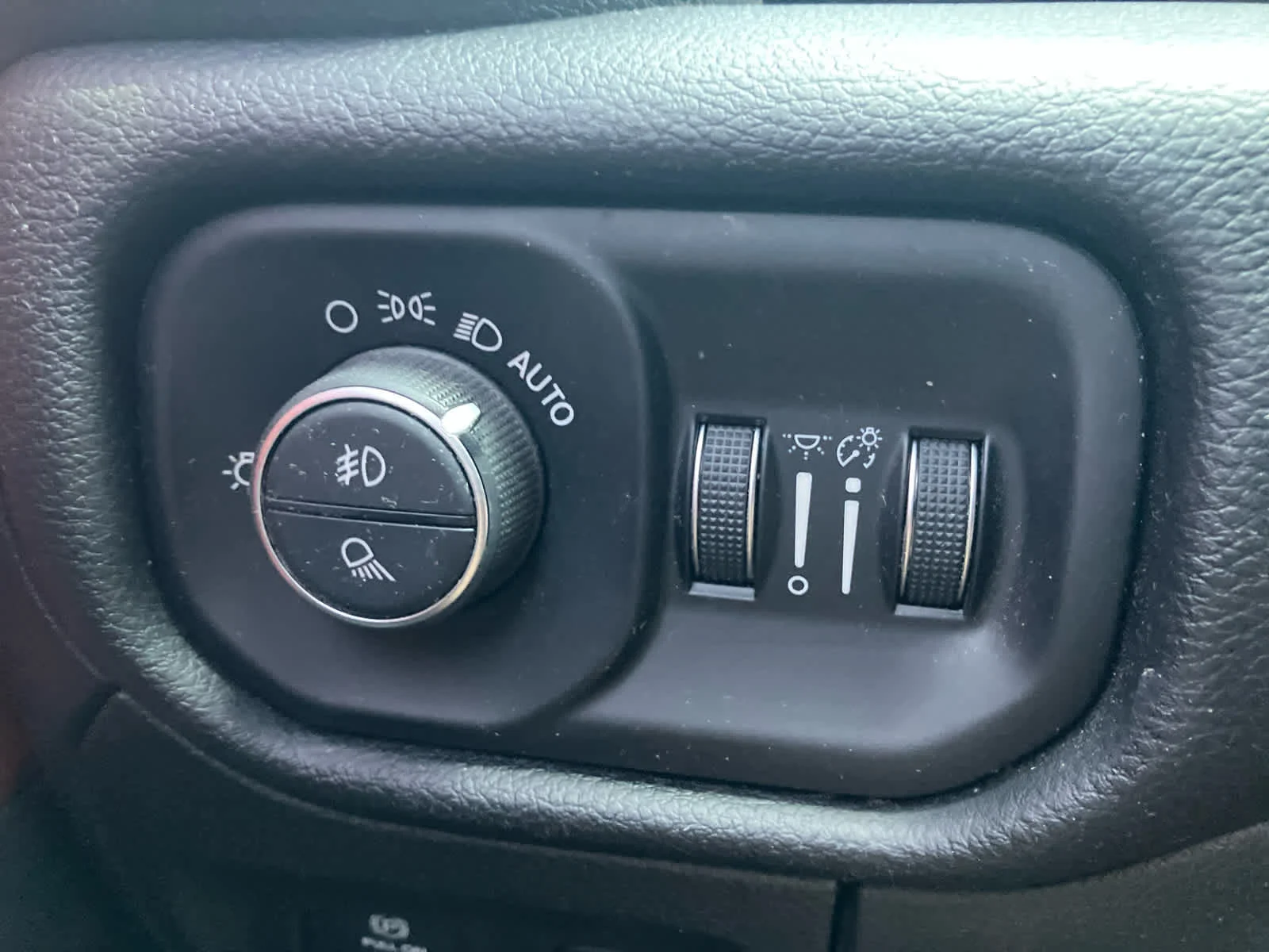 Used 2019 Diamond Black Crystal Pearlcoat Ram Rebel image 13