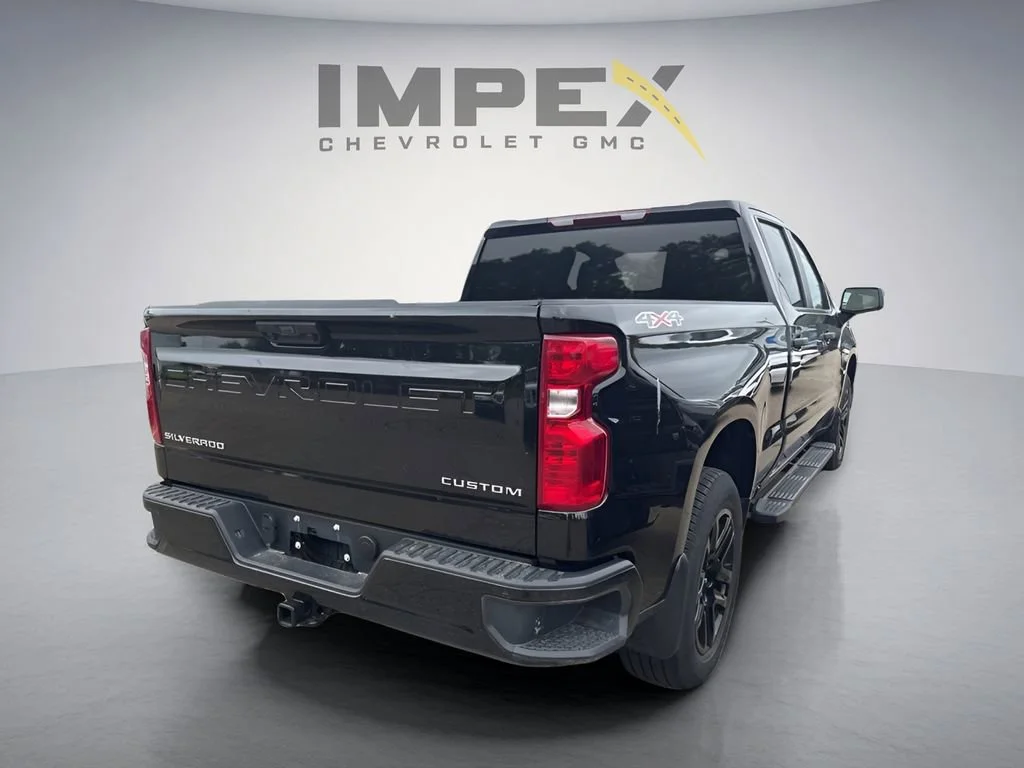 Used 2024 Black Chevrolet Custom image 4