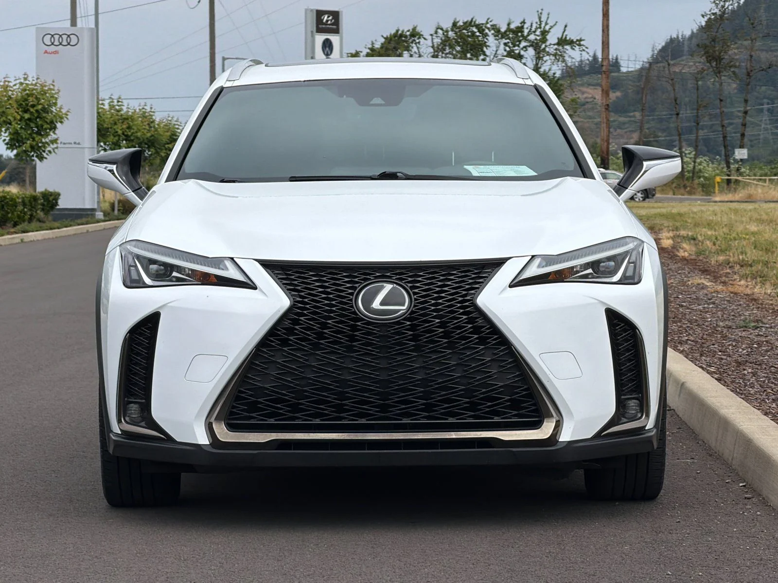 Used 2019 White Lexus 200 F SPORT image 8