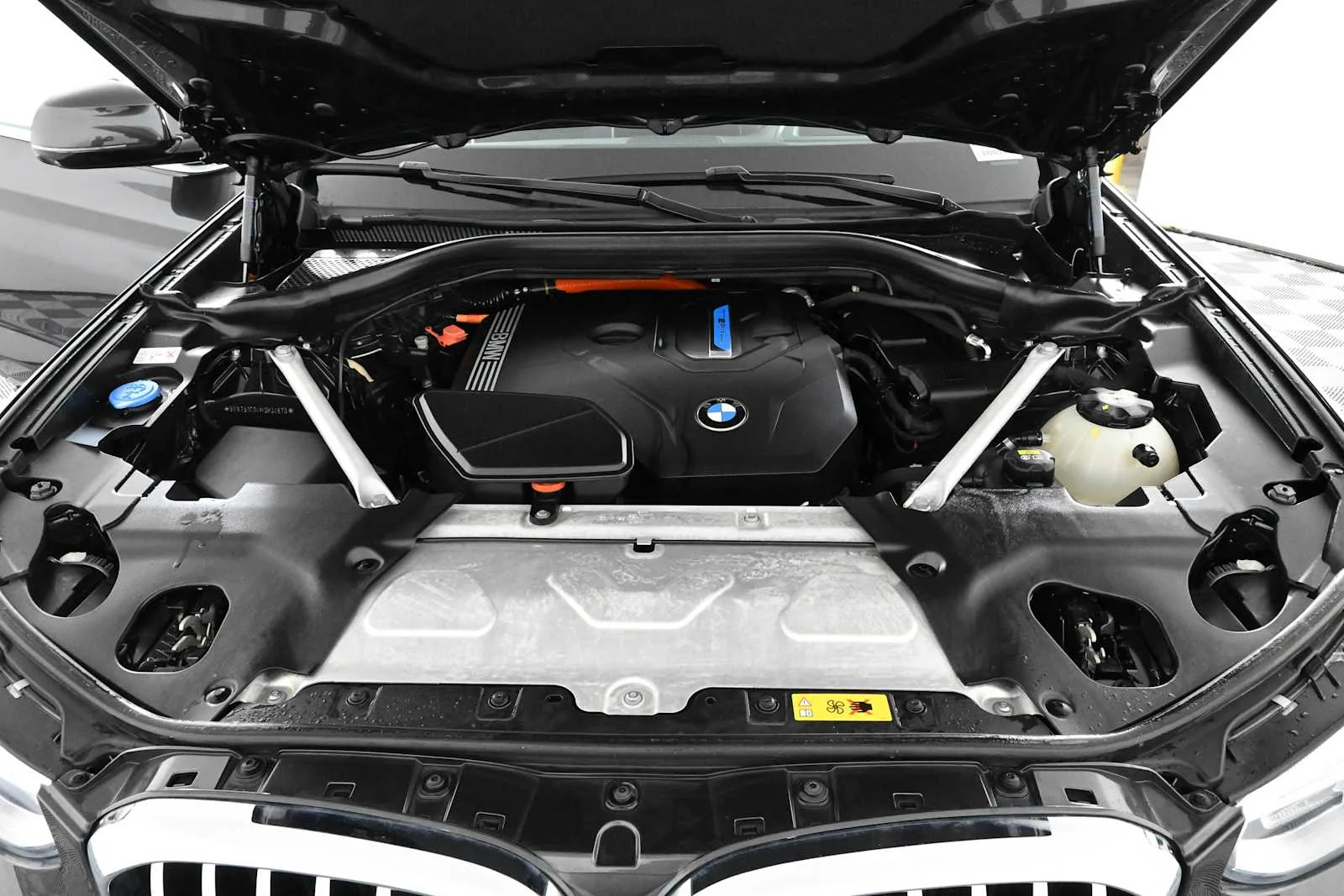 Used 2021 Dark Graphite Metallic BMW xDrive30e image 35