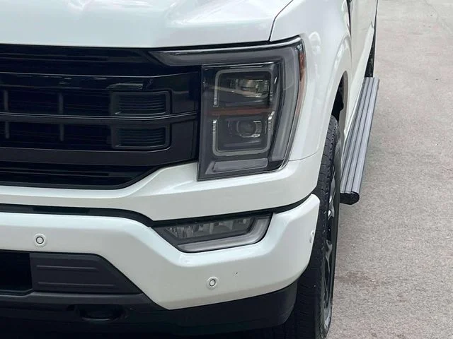 Used 2023 White Metallic Ford Platinum image 9