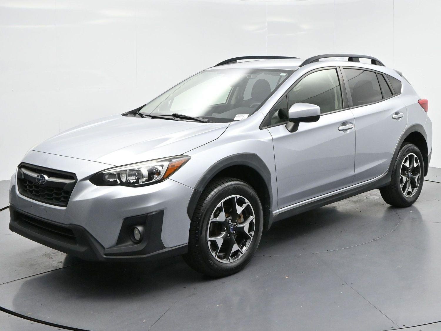 Used 2020 Ice Silver Metallic Subaru Premium image 3