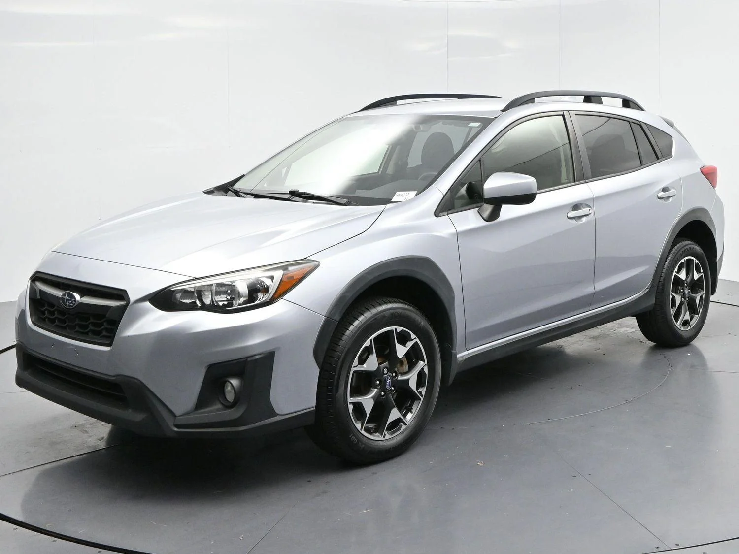 Used 2020 Ice Silver Metallic Subaru Premium image 3