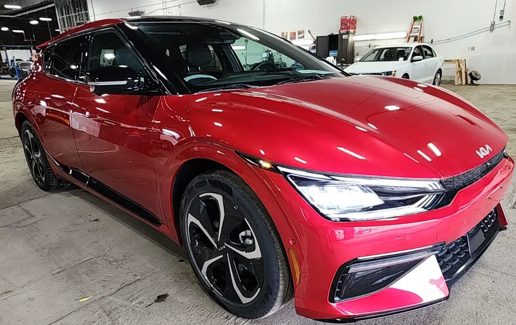 Used 2023 Red Kia GT-Line image 2