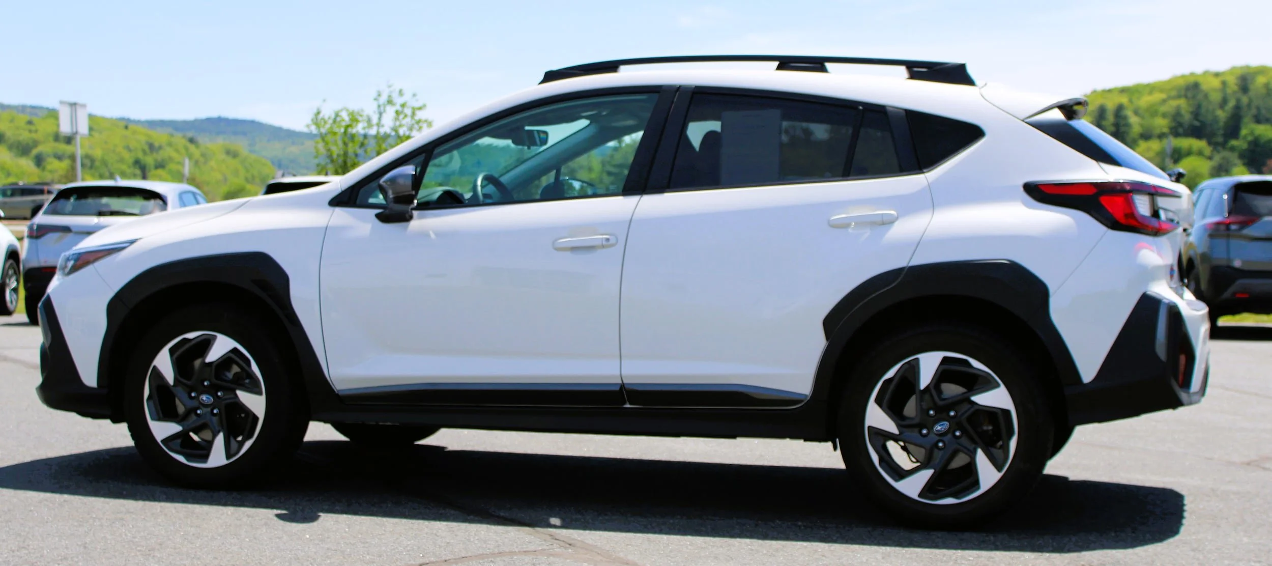 Used 2024 Crystal White Pearl Subaru Limited image 16