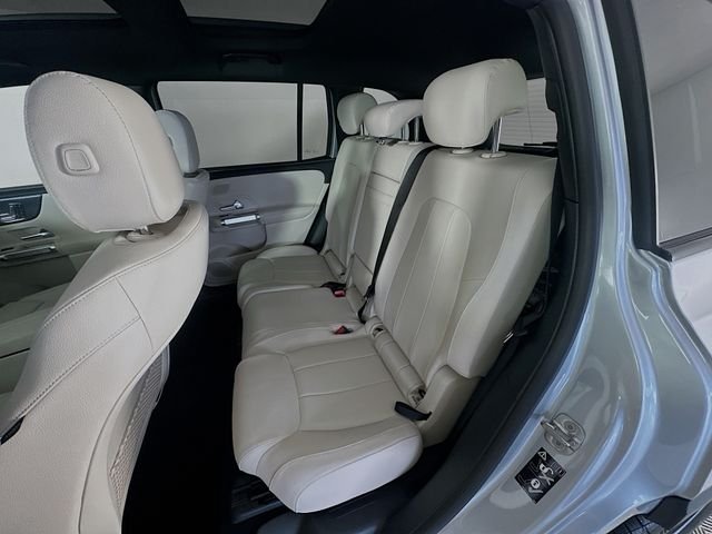 New 2026 Cirrus Silver Metallic Mercedes-Benz GLB 250 image 23