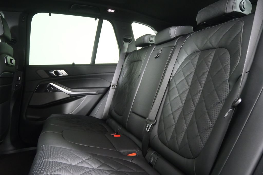 Used 2026 Carbon Black Metallic BMW sDrive40i image 16