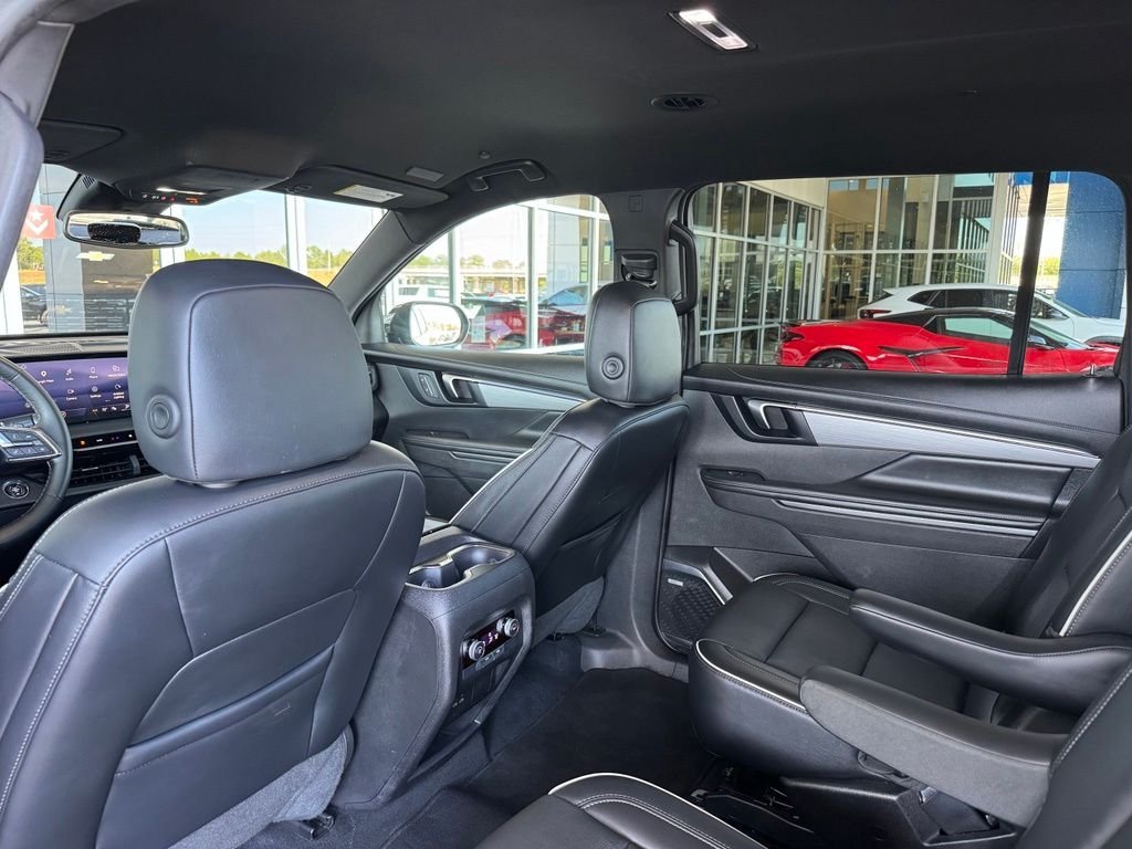 Used 2025 Black Buick Preferred image 22
