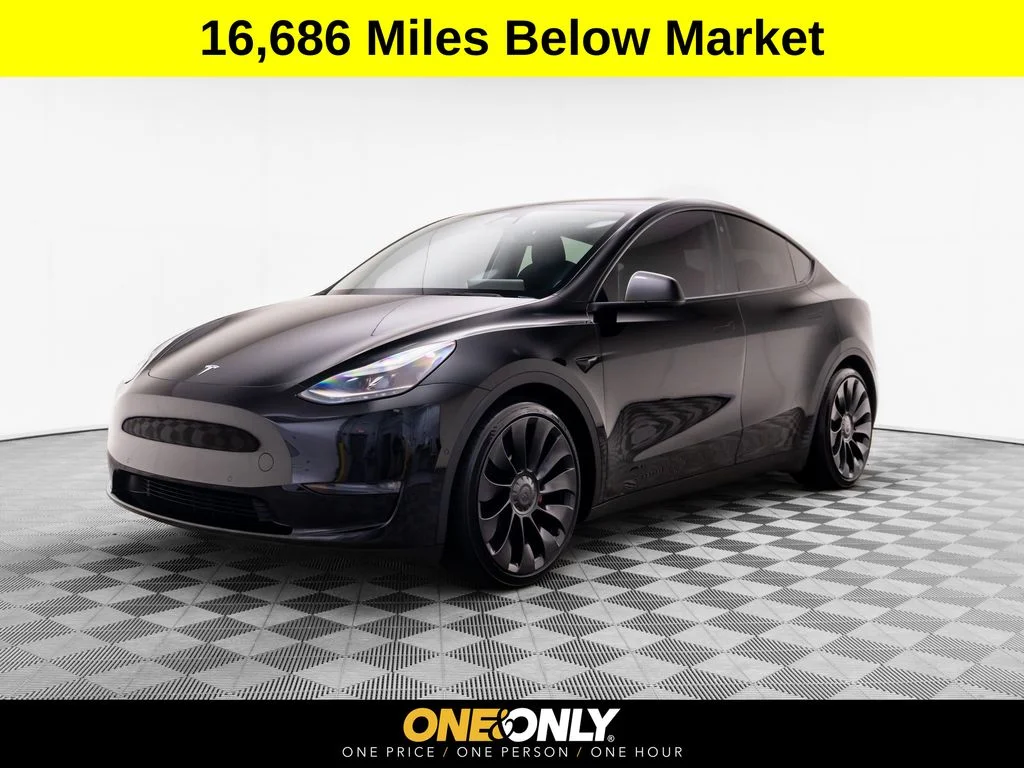 2022 Tesla Model Y Performance Dual Motor All-Wheel Drive's photo