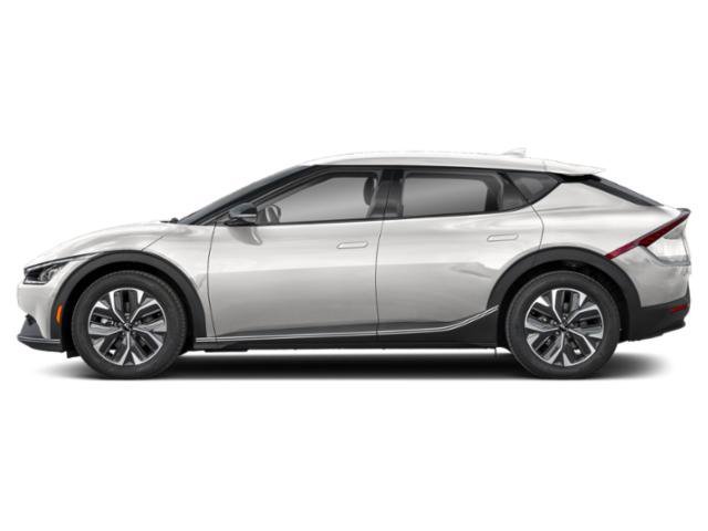 Used 2024 Snow White Pearl Kia Light image 3