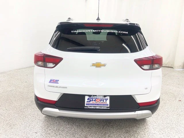 Used 2025 White Chevrolet LT image 26