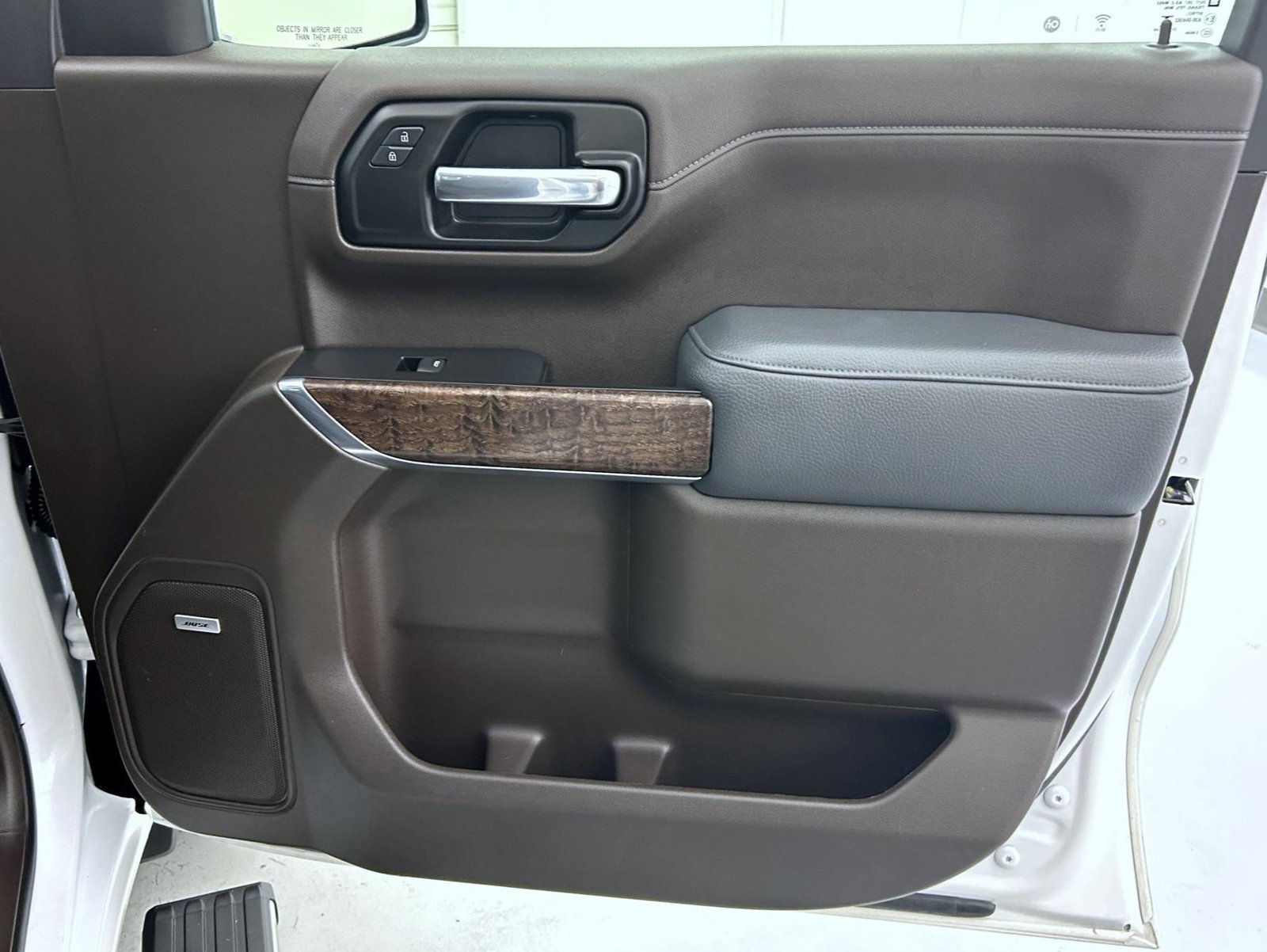 Used 2021 White GMC Denali image 17
