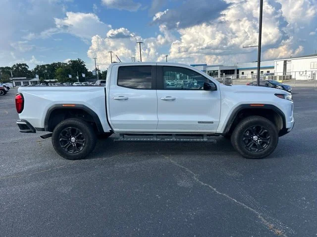 Used 2024 White GMC Elevation image 5