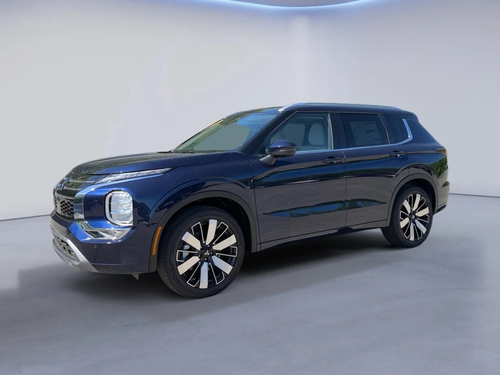 New 2026 Cosmic Blue Metallic Mitsubishi SE image 7